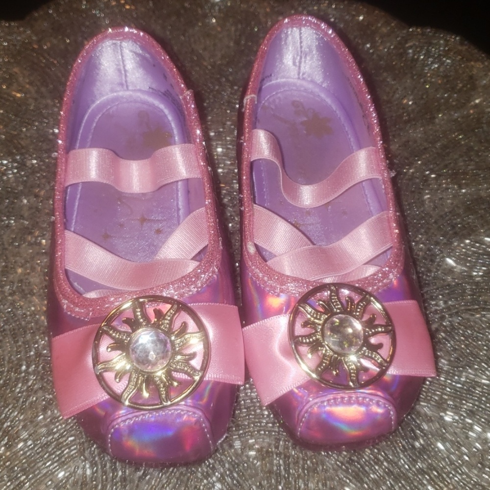 Rapunzel shoes size 7/8